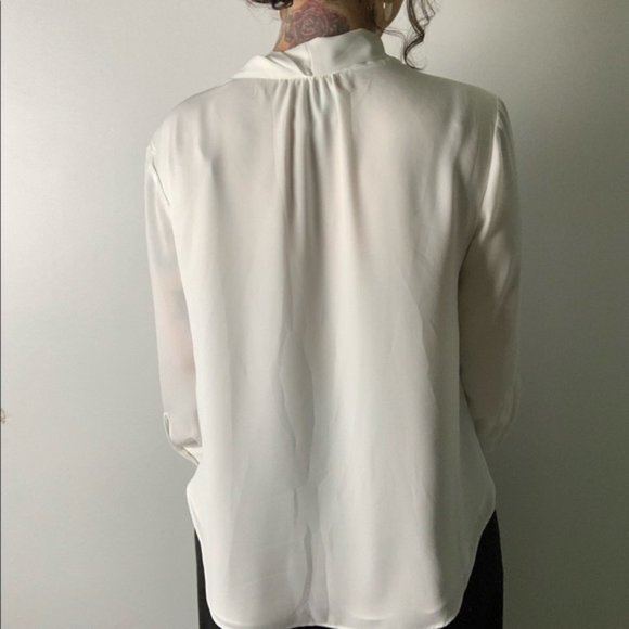 NWOT Anthropologie HD in PARIS Astral Tie Neck Blouse S 4P - Picture 3 of 5